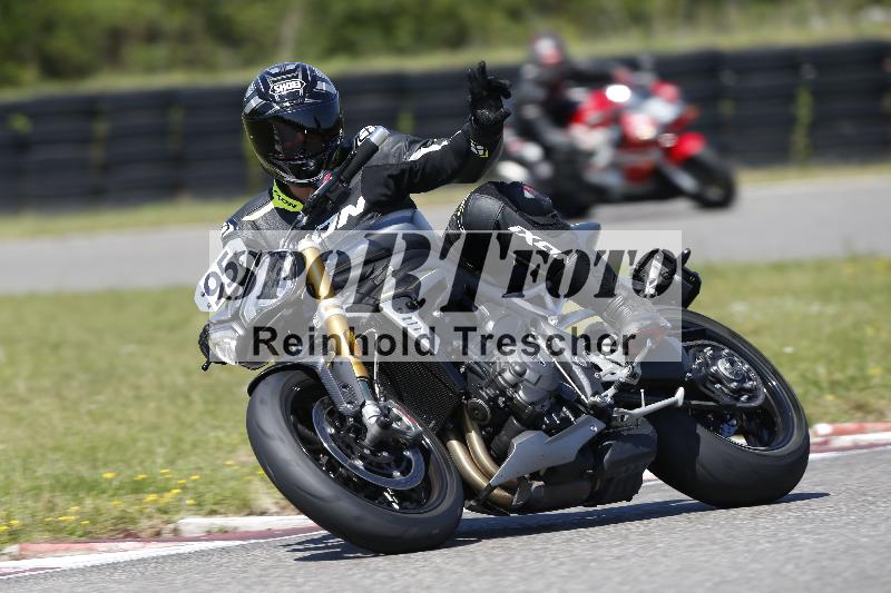 Archiv-2025/48 25.08.2025 Cornu Master School ADR/blau-bleu/95